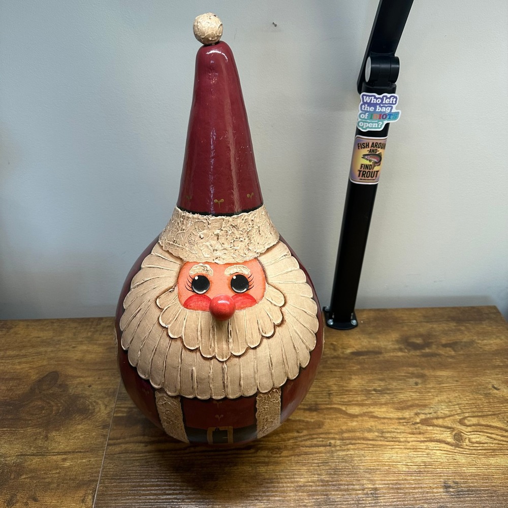 Handcrafted Santa Claus Painted Gourd Folk Art Christmas Decor Heart Wood Base‎